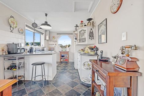 Photo of property in 104 Princess Street, Waitara, 4383