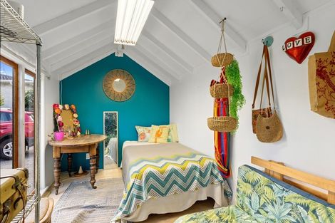 Photo of property in 10 Fenside Street, Waikanae Beach, Waikanae, 5036