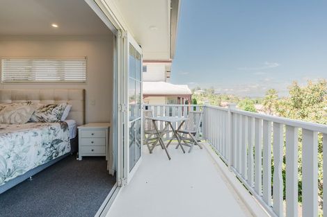 Photo of property in 18 Tironui Terrace, Western Heights, Hamilton, 3200