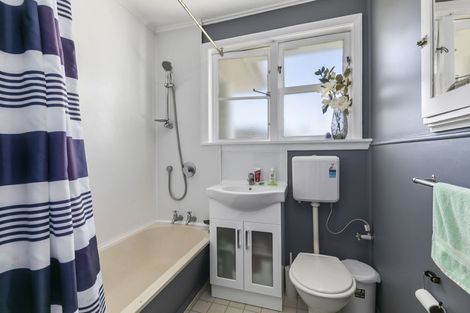 Photo of property in 310 George Street, Stokes Valley, Lower Hutt, 5019