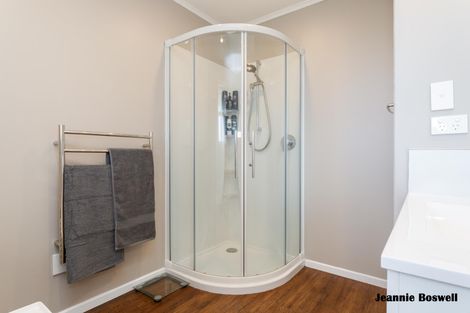 Photo of property in 3 Oriana Place, Highbury, Palmerston North, 4412