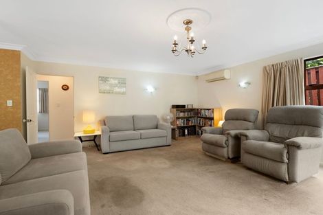 Photo of property in 2a Saint Leonard Street, Saint Johns Hill, Whanganui, 4501