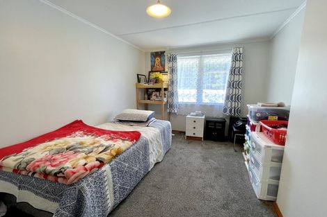 Photo of property in 192 Sievers Grove, Cannons Creek, Porirua, 5024