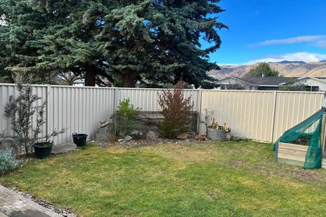 Photo of property in 16 Kirtle Place, Cromwell, 9310