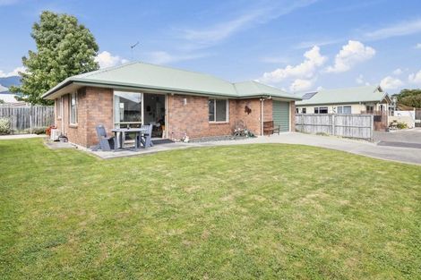 Photo of property in 12 Allport Place, Stoke, Nelson, 7011