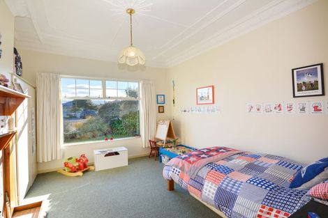 Photo of property in 11 Hargest Crescent, Saint Kilda, Dunedin, 9012