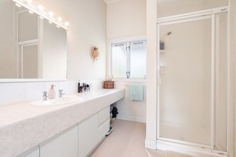 Photo of property in 30 Saleyards Road, Kauri, 0185