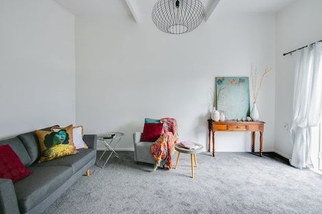 Photo of property in 3/209 Mcleod Street, Camberley, Hastings, 4120