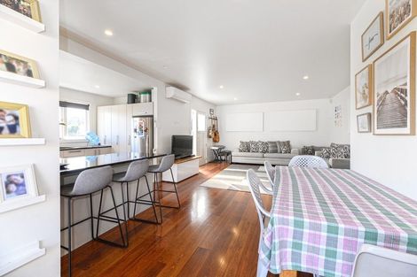 Photo of property in 2/117 Great South Road, Manurewa, Auckland, 2102