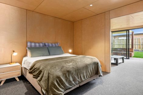 Photo of property in 41 Mount Linton Avenue, Wanaka, 9305