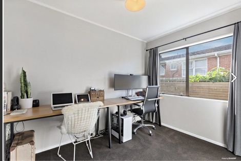 Photo of property in 1/63 Stanley Avenue, Milford, Auckland, 0620