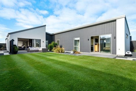 Photo of property in 27 Finstock Way, Rolleston, 7614