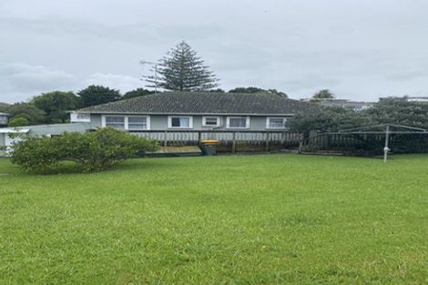 Photo of property in 12 Okareka Place, Pakuranga Heights, Auckland, 2010