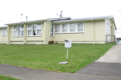 Photo of property in 66 Windrush Close, Mangere, Auckland, 2022
