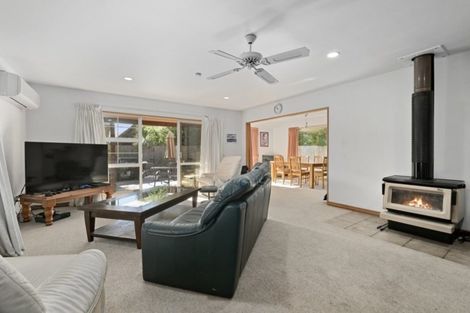 Photo of property in 5 Meadowstone Drive, Wanaka, 9305