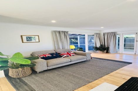Photo of property in 25 Mcphail Street, Birkdale, Auckland, 0626