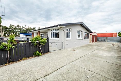 Photo of property in 9 Grange Street, Winton, 9720