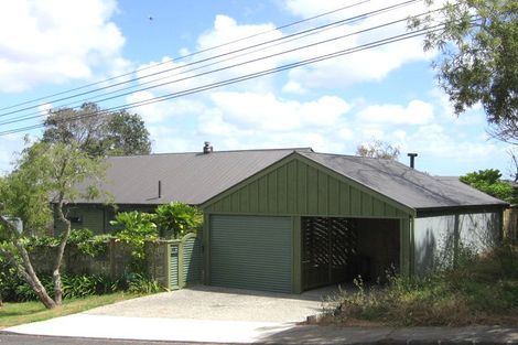 Photo of property in 41 Dakota Avenue, Beach Haven, Auckland, 0626
