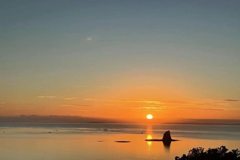 Photo of property in 1001 Whangaparaoa Road, Tindalls Beach, Whangaparaoa, 0930