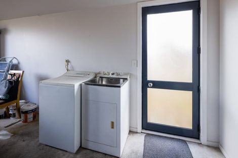 Photo of property in 11 Tranmere Road, Fairfield, Hamilton, 3214