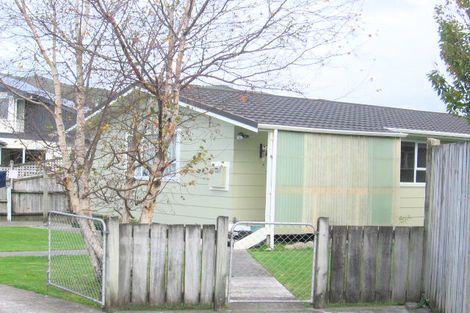 Photo of property in 195 Cambridge Terrace, Naenae, Lower Hutt, 5011