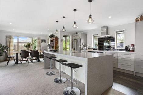 Photo of property in 5 Whio Close, Parklands, Christchurch, 8083