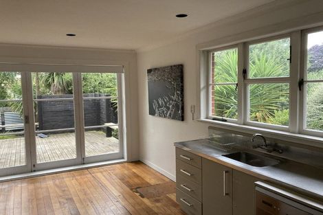 Photo of property in 12 Cambridge Road, Martinborough, 5711