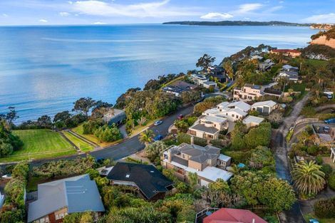 Photo of property in 12 Chelverton Terrace, Red Beach, 0932