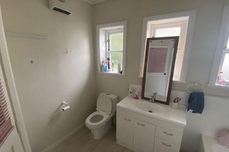 Photo of property in 145a Onslow Road, Khandallah, Wellington, 6035