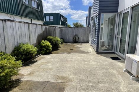 Photo of property in 105 Rongotai Road, Kilbirnie, Wellington, 6022