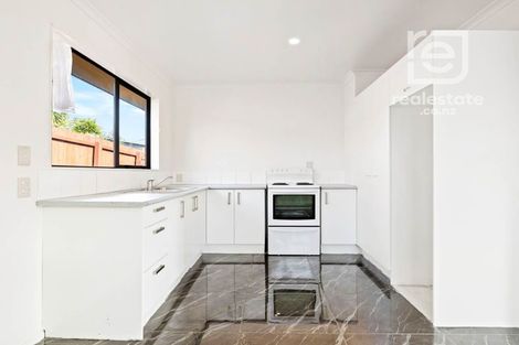 Photo of property in 16 Josie Lane, Manurewa, Auckland, 2102