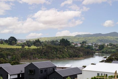 Photo of property in 1 Koromiko Lane, Raglan, 3225