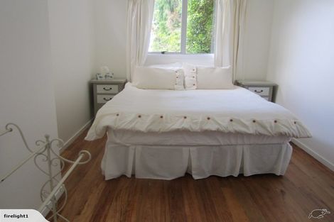 Photo of property in 95 Cornwallis Road, Cornwallis, Auckland, 0604