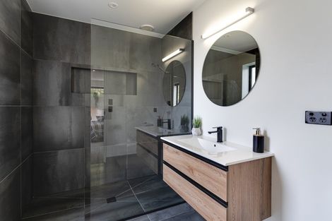 Photo of property in 30 Flynn Lane, Arrowtown, 9302