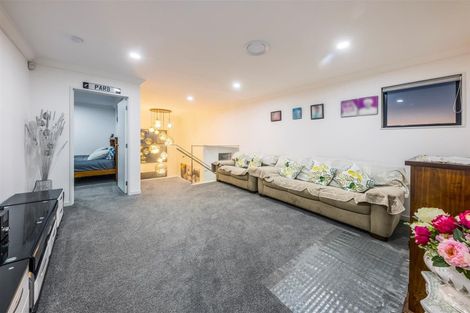 Photo of property in 54 Armstrong Farm Drive, East Tamaki Heights, Auckland, 2016