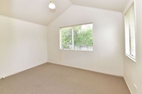 Photo of property in 2/372 Whangaparaoa Road, Stanmore Bay, Whangaparaoa, 0932