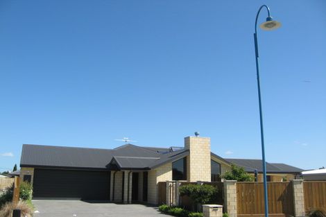Photo of property in 4 Springside Place, Redwood, Christchurch, 8051