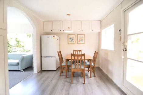 Photo of property in 35 Montgomery Avenue, Rothesay Bay, Auckland, 0630