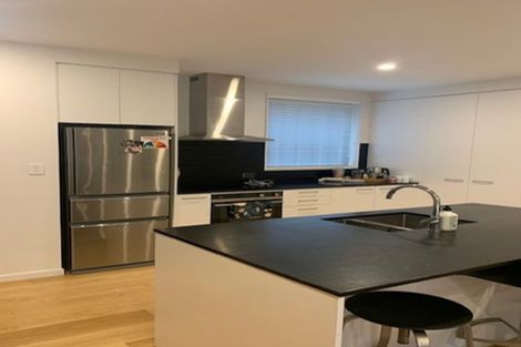 Photo of property in 16 Rua Kai Way, Brooklyn, Wellington, 6021