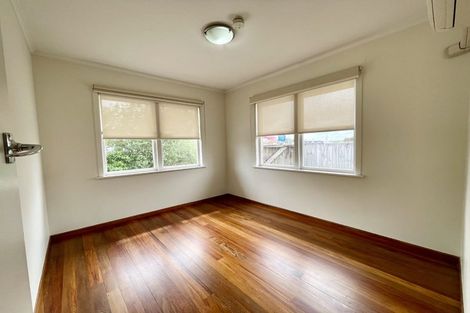 Photo of property in 1/5 Ti Rakau Drive, Pakuranga, Auckland, 2010