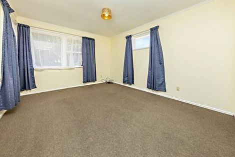 Photo of property in 14 Mountbatten Place, Papakura, 2110