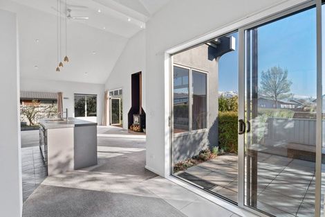 Photo of property in 8 Matthews Crescent, Cromwell, 9310