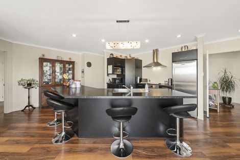 Photo of property in 1465 Kimbolton Road, Cheltenham, Feilding, 4777