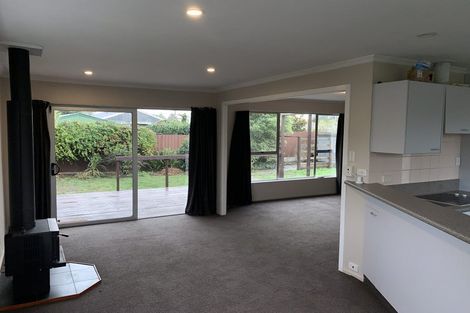 Photo of property in 41a Oakley Crescent, Hornby, Christchurch, 8042