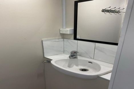Photo of property in 24-25/66 Mount Eden Road, Mount Eden, Auckland, 1024