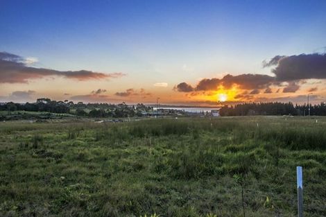 Photo of property in 17 Hapukupuku Avenue, Beachlands, Auckland, 2018