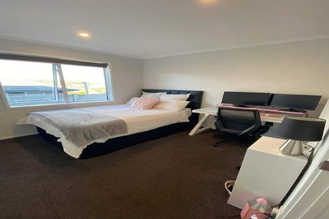 Photo of property in 9 Walnut Road, Riverhead, 0820