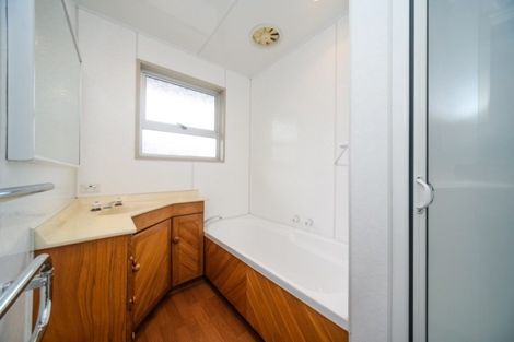 Photo of property in 9 Walker Crescent, Bulls, 4818