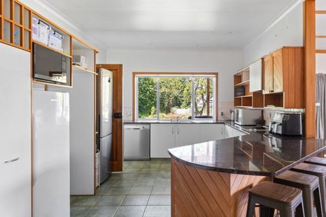 Photo of property in 42 Ferry Road, Waerengaahika, Gisborne, 4071