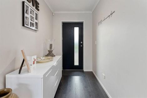 Photo of property in 61 Hamon Place, Pukehangi, Rotorua, 3015